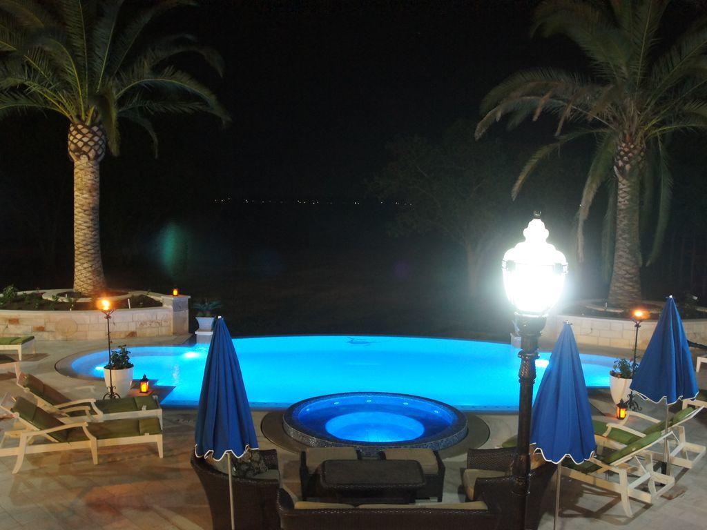 Paradise Resort At Hill Country Buchanan Dam Екстер'єр фото