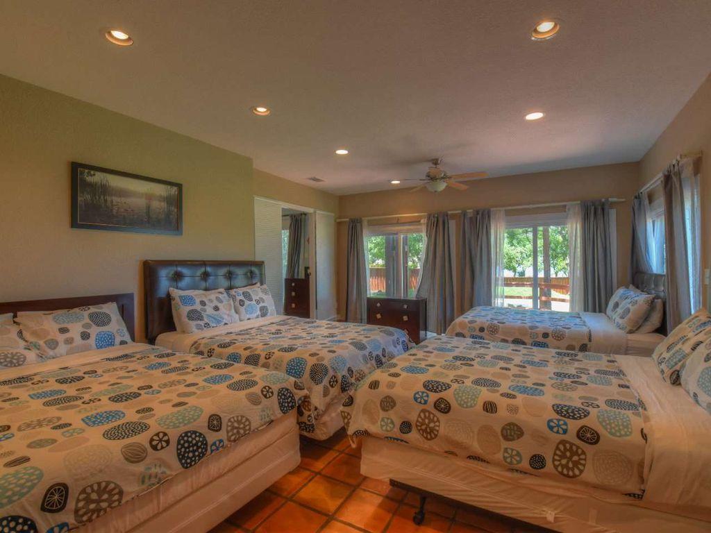 Paradise Resort At Hill Country Buchanan Dam Екстер'єр фото